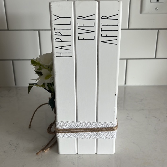 Happily Ever After Decor - Picture 2 of 3